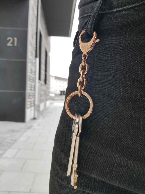Nyckelknippa roseguld med design nyckelring på jeans