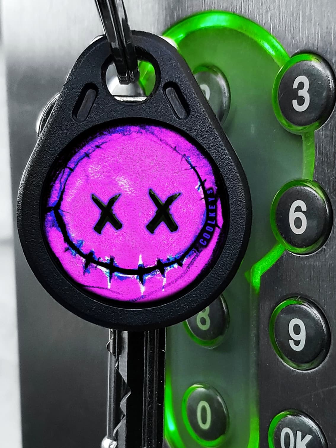 cool rfid tags smiley pink